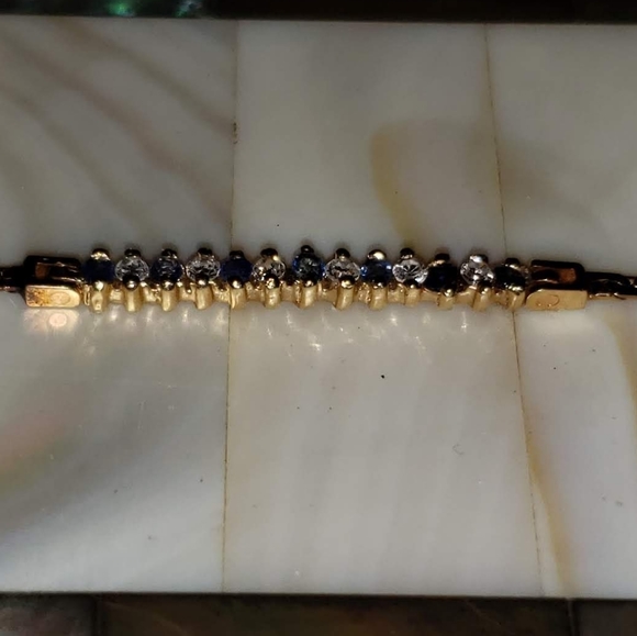 14k gold diamond and sapphire bracelet 7in long - Picture 7 of 7